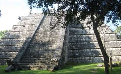 Pyramide in der Mayastätte Chichen Itza