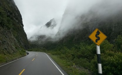 Bergstraße in den Anden, Peru